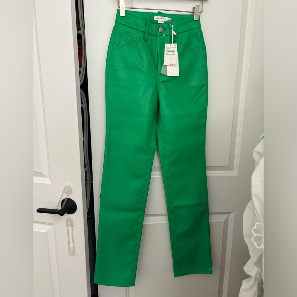 Good American Kelly green pleather pants NWT 00